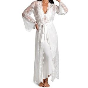 In Bloom White Lace Women's Robe & Slip